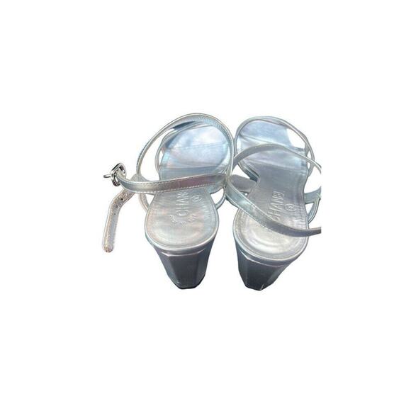 Chanel Strappy Silver CC Patent Leather Open Toe Sandals Size 38 - Picture 3 of 9